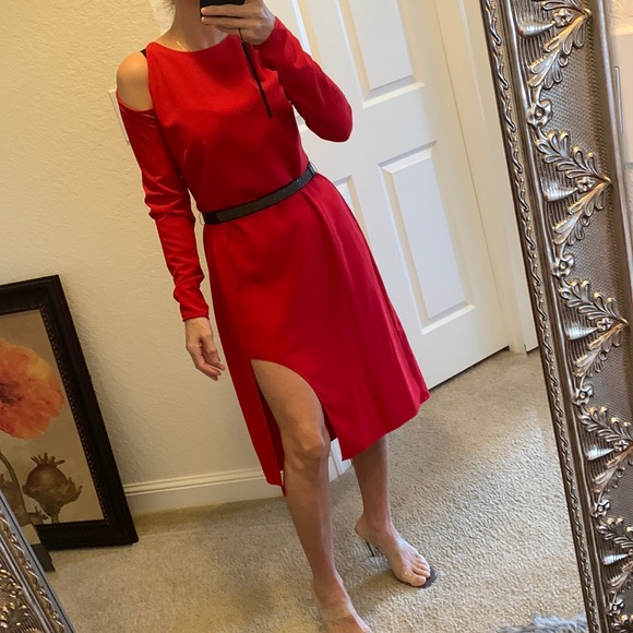 Halston Heritage Red Belted Crepe Cold Shoulder Sheath Dress Sz 6 - Picture 3 of 17